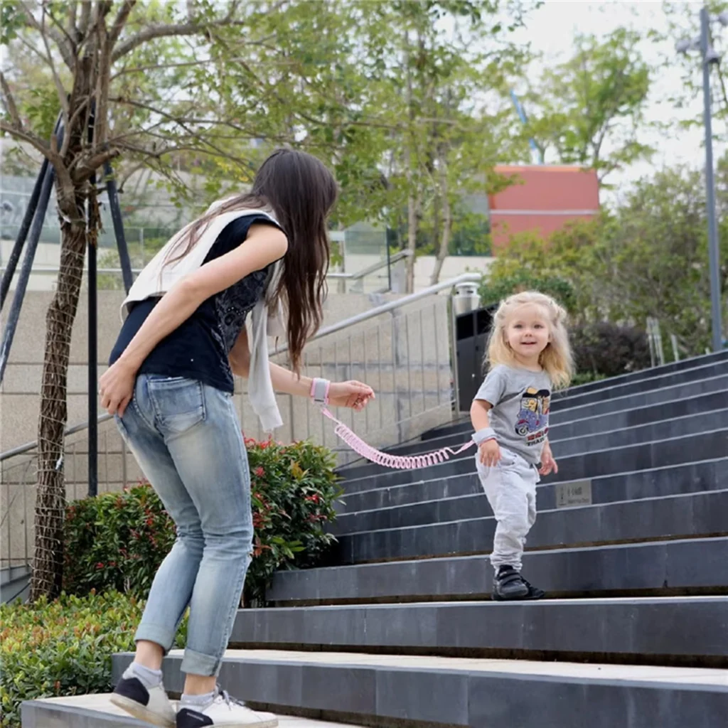 Child Safety Harness Wrist Link & Adjustable Coiled Leash product image