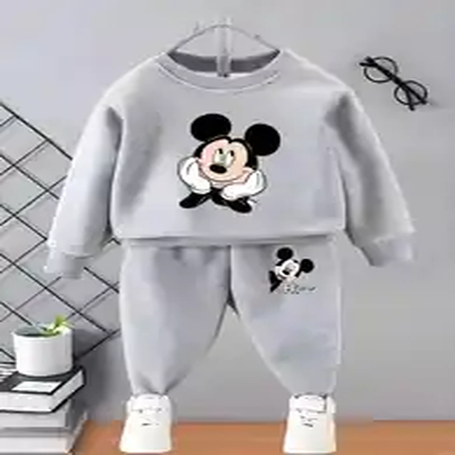 Kids Cartoon Sweatshirt & Sweatpants Set – 2-Piece Boys Tracksuit product image