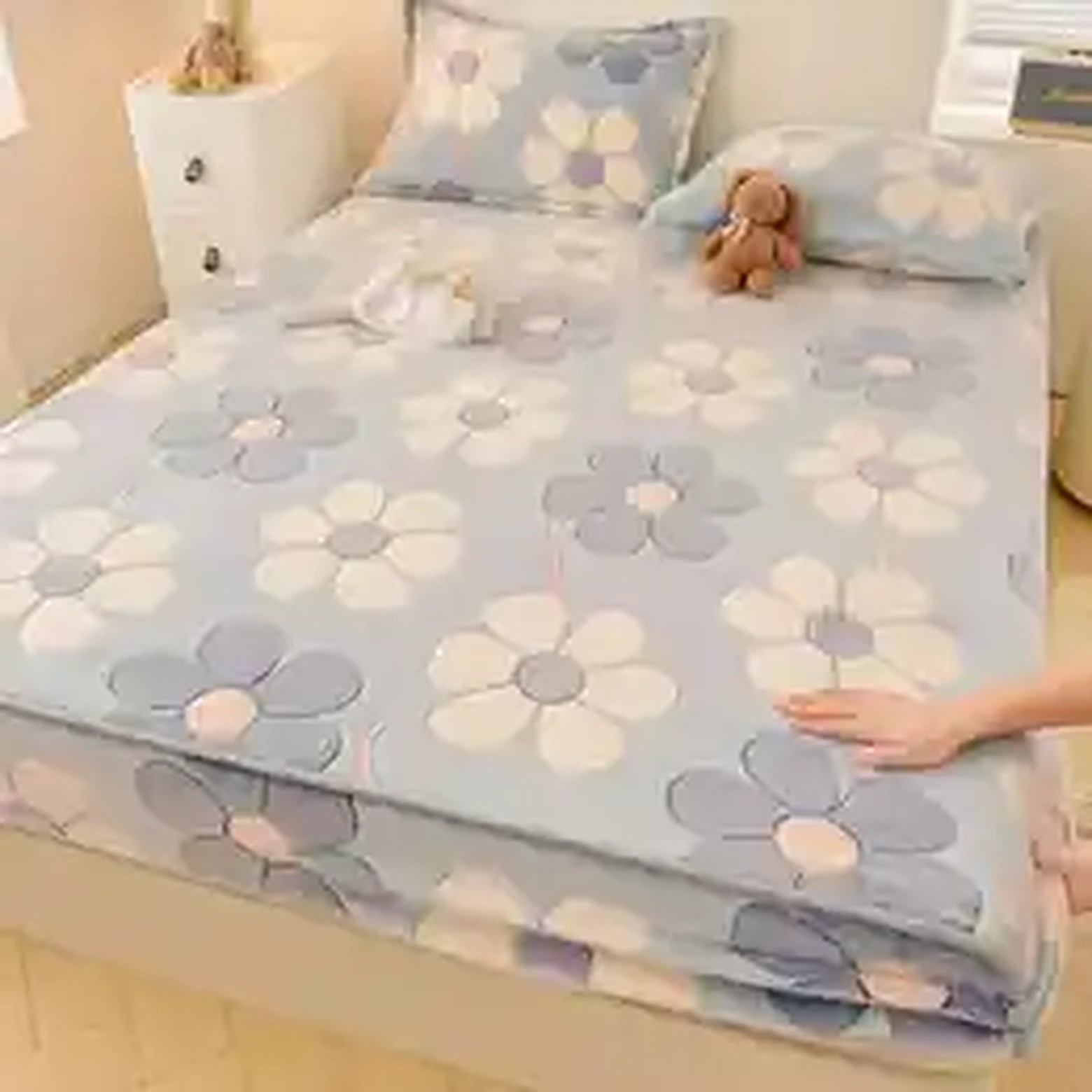 Blue floral plush fitted sheet set
