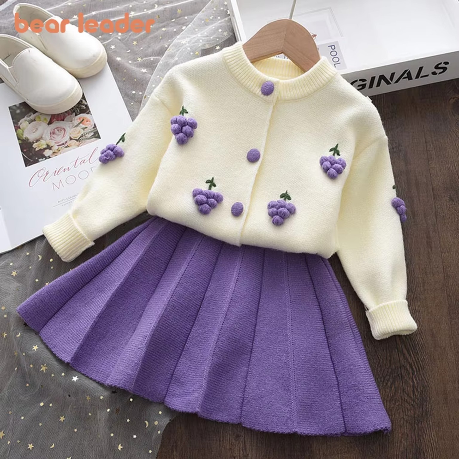 Bear Leader knitted girls clothing set back view red