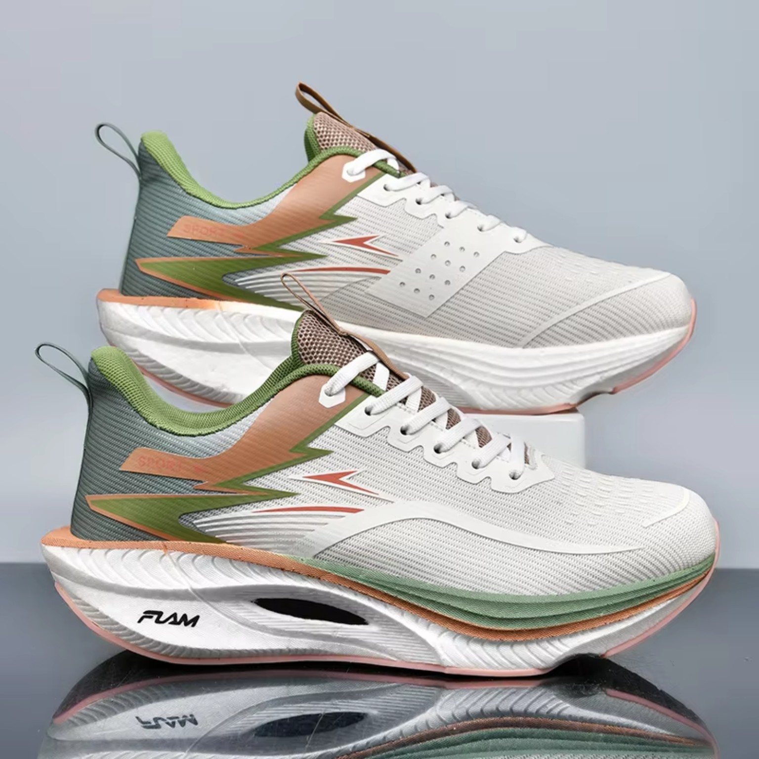 Lightweight Breathable Sports Running Shoes product image